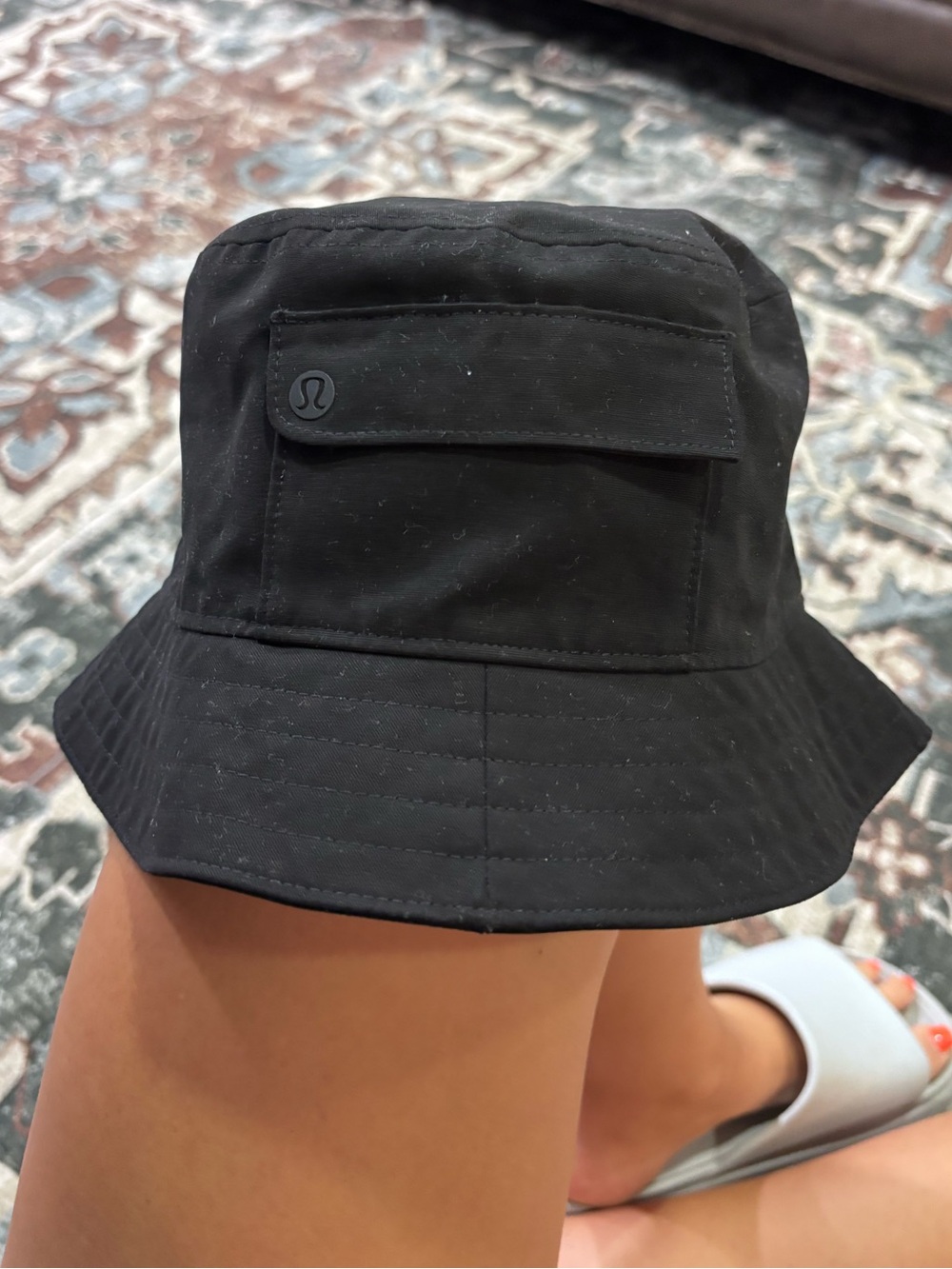 lululemon athletica Black Bucket Hat with Front Flap Pocket